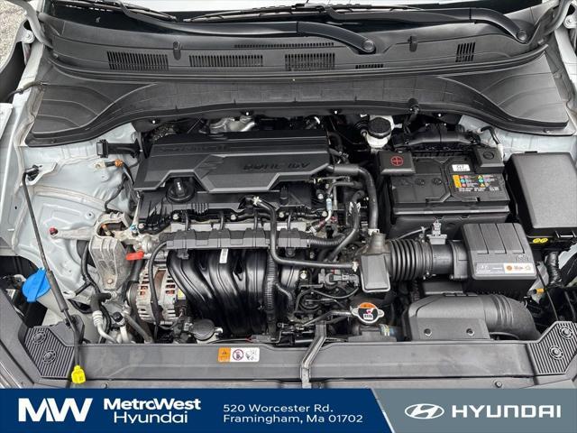 Photo of 2022 Cyber Silver Hyundai KONA