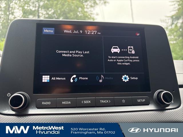 Photo of 2022 Cyber Silver Hyundai KONA