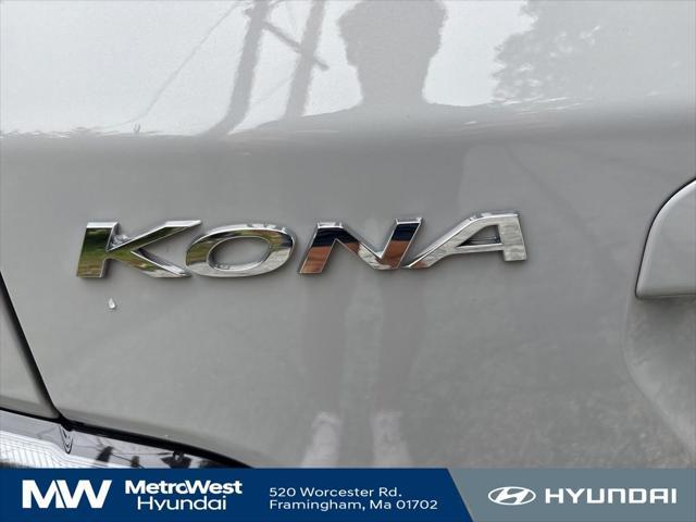 Photo of 2022 Cyber Silver Hyundai KONA