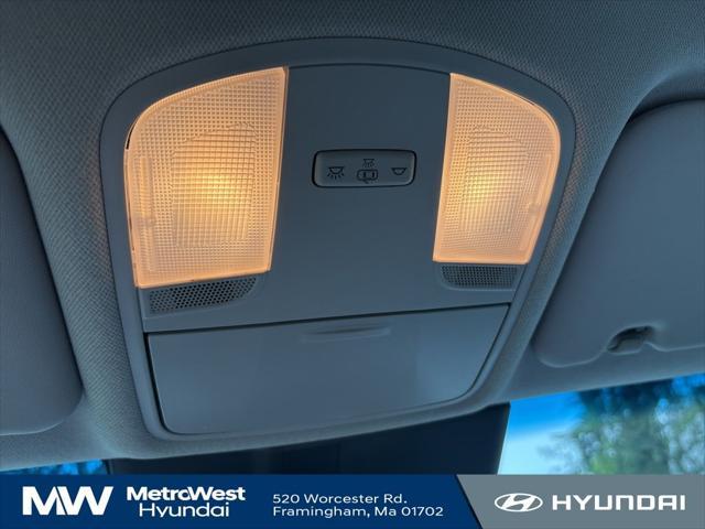 Photo of 2022 Cyber Silver Hyundai KONA