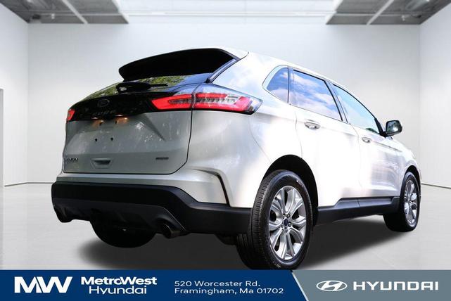 Photo of 2021 Star White Metallic Tri-Coat Ford Edge