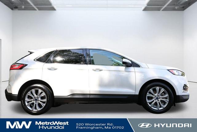 Photo of 2021 Star White Metallic Tri-Coat Ford Edge