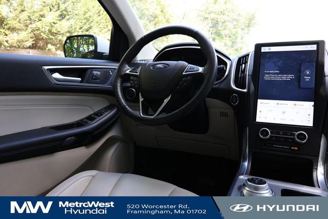 Photo of 2021 Star White Metallic Tri-Coat Ford Edge
