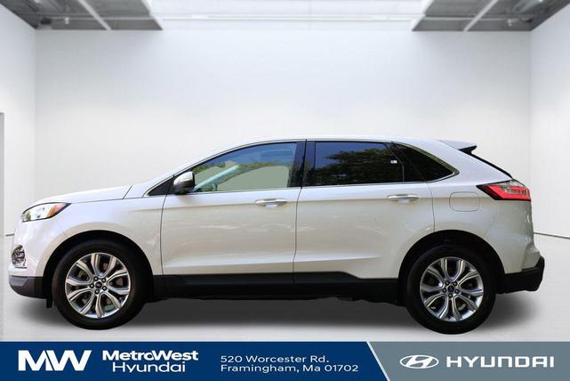 Photo of 2021 Star White Metallic Tri-Coat Ford Edge