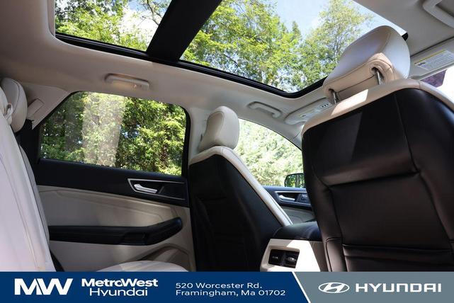 Photo of 2021 Star White Metallic Tri-Coat Ford Edge