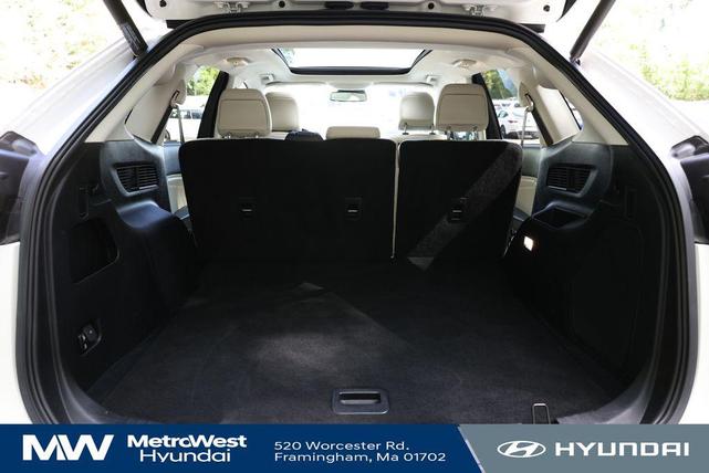 Photo of 2021 Star White Metallic Tri-Coat Ford Edge