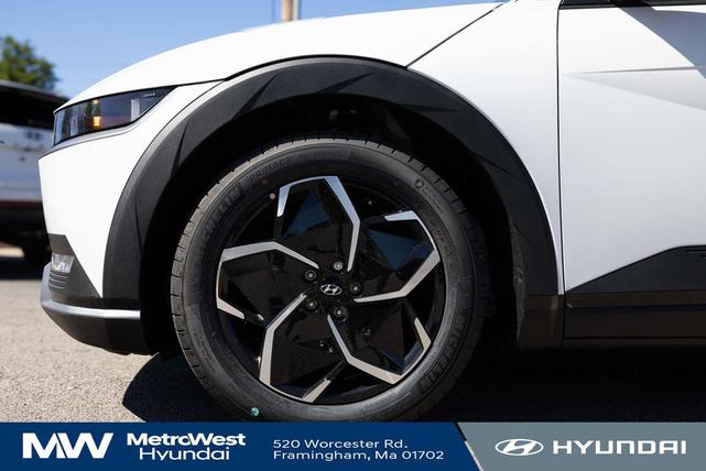 Photo of 2024 Atlas White Hyundai IONIQ 5