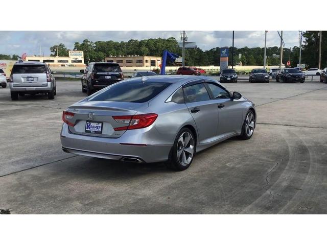 Photo of 2018 Lunar Silver Metallic Honda Accord