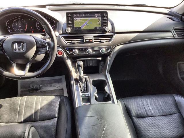 Photo of 2018 Lunar Silver Metallic Honda Accord