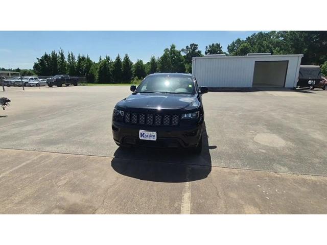 Photo of 2018 Diamond Black Jeep Grand Cherokee