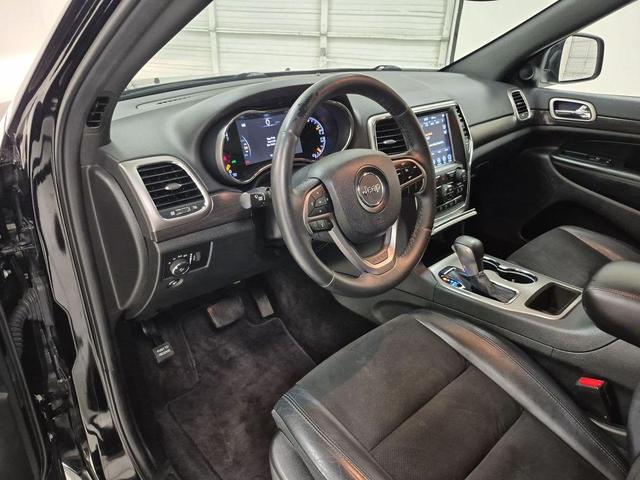 Photo of 2018 Diamond Black Jeep Grand Cherokee