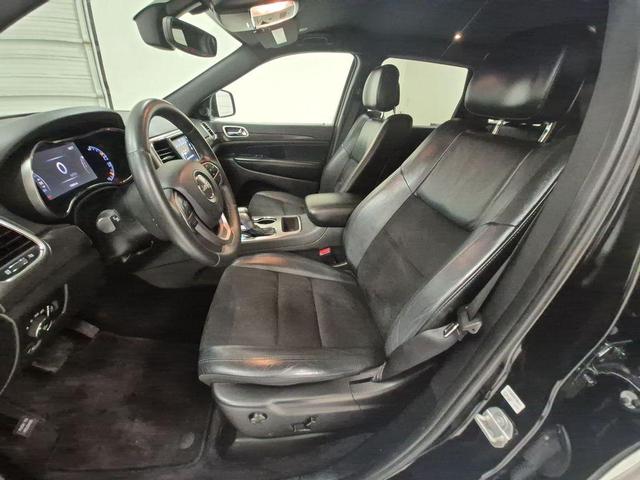 Photo of 2018 Diamond Black Jeep Grand Cherokee