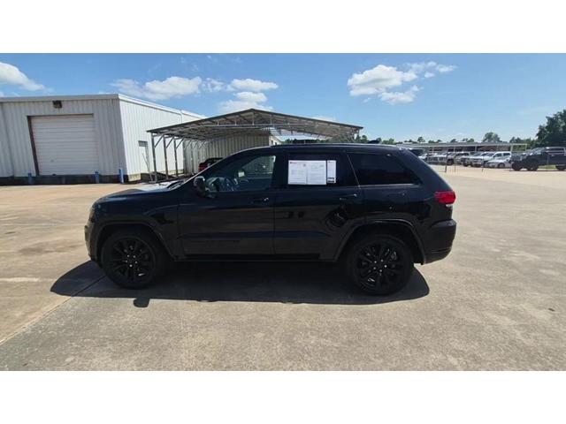 Photo of 2018 Diamond Black Jeep Grand Cherokee