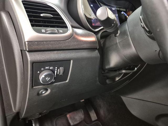 Photo of 2018 Diamond Black Jeep Grand Cherokee