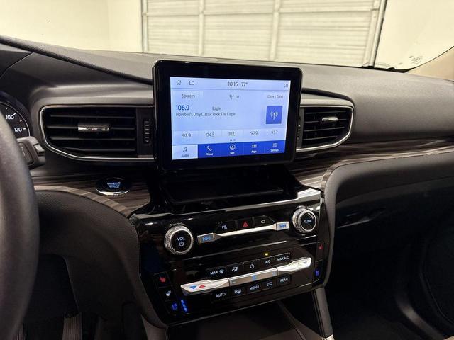 Photo of 2023 Oxford White Ford Explorer