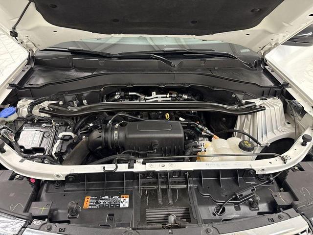 Photo of 2023 Oxford White Ford Explorer