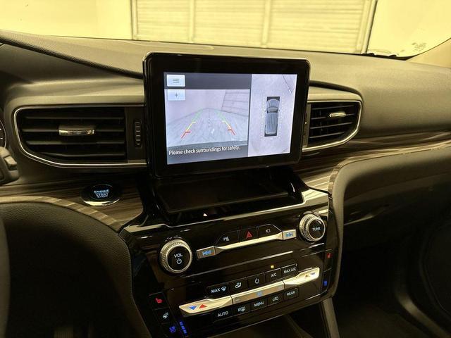 Photo of 2023 Oxford White Ford Explorer