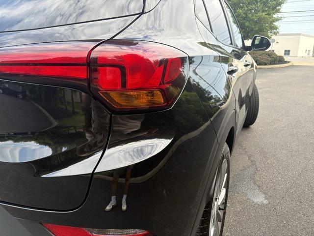 Photo of 2022 Ebony Twilight Metallic Buick Encore GX