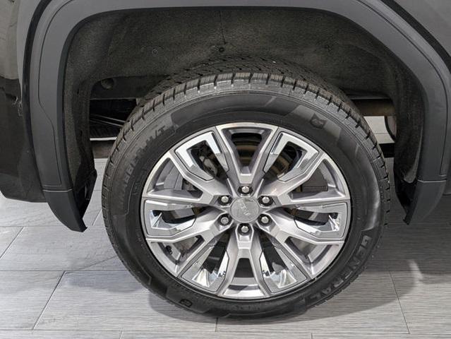 Photo of 2022 Onyx Black GMC Sierra 1500