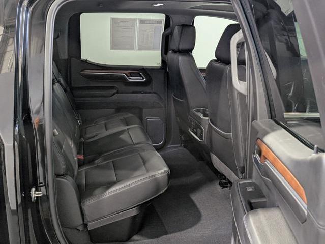 Photo of 2022 Onyx Black GMC Sierra 1500