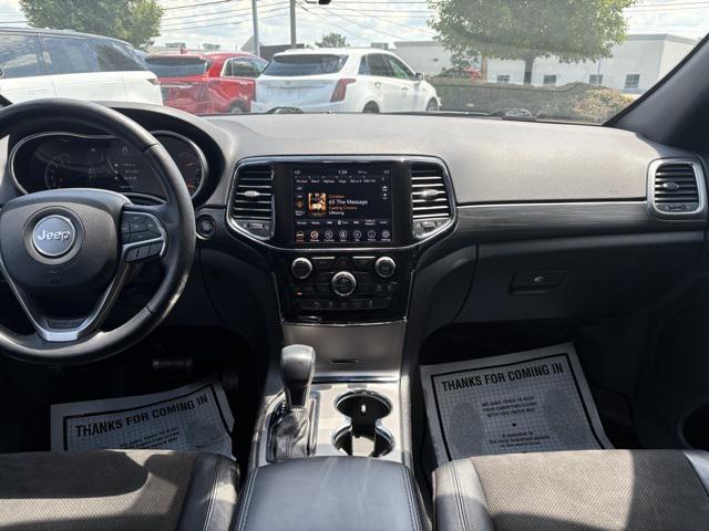 Photo of 2021 Granite Crystal Metallic Clearcoat Jeep Grand Cherokee