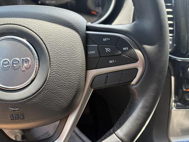 Photo of 2021 Granite Crystal Metallic Clearcoat Jeep Grand Cherokee