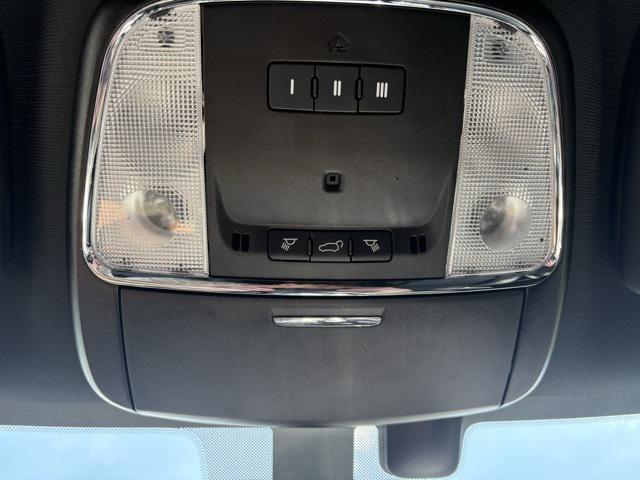 Photo of 2021 Granite Crystal Metallic Clearcoat Jeep Grand Cherokee