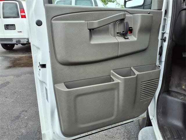 Photo of 2023 Summit White GMC Savana 2500