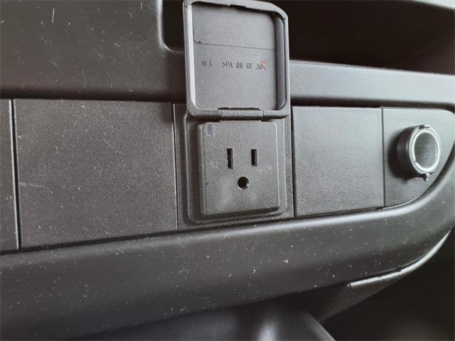 Photo of 2023 Summit White GMC Savana 2500