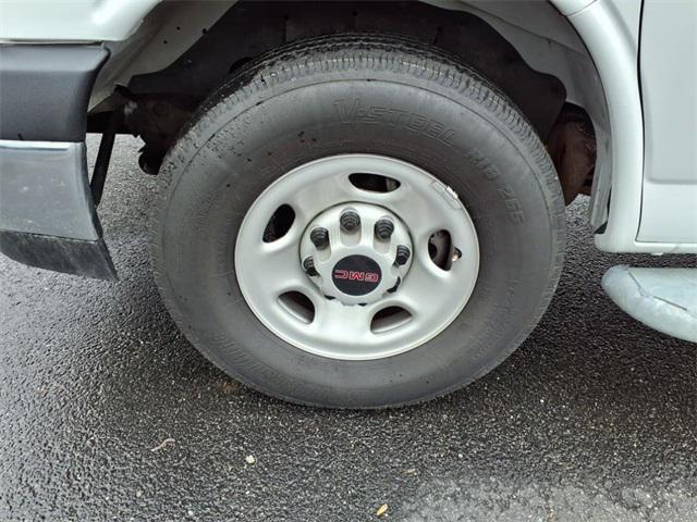 Photo of 2023 Summit White GMC Savana 2500