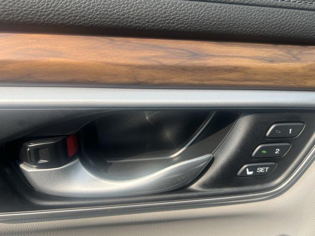 Photo of 2022 Silver Metallic Honda CR-V