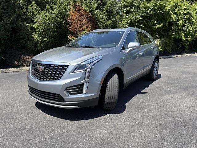 Photo of 2023 Argent Silver Metallic Cadillac XT5
