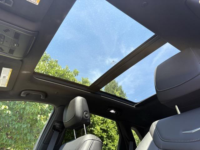 Photo of 2023 Argent Silver Metallic Cadillac XT5