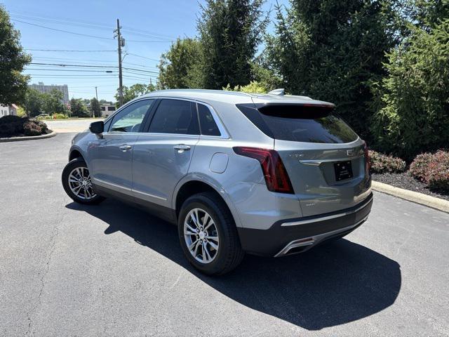 Photo of 2023 Argent Silver Metallic Cadillac XT5