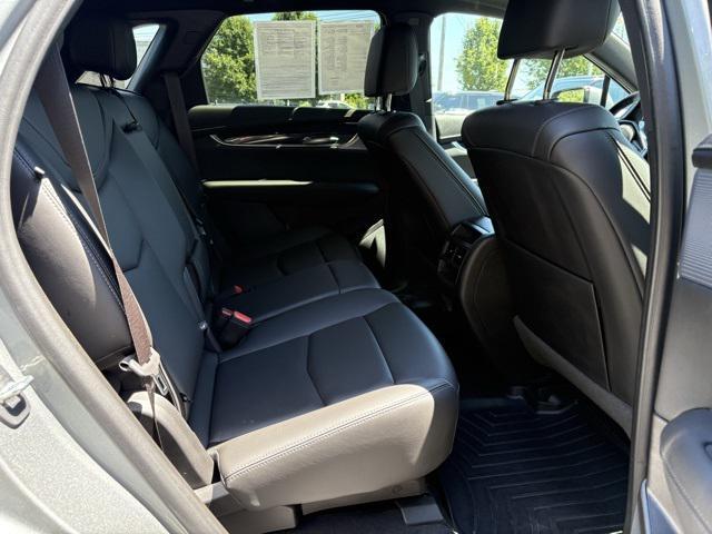 Photo of 2023 Argent Silver Metallic Cadillac XT5