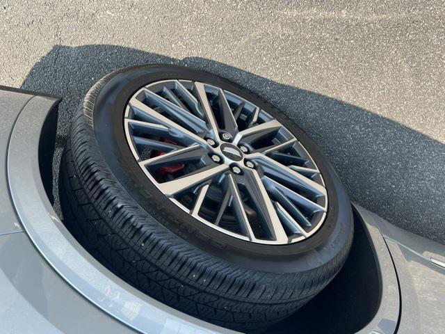 Photo of 2023 Argent Silver Metallic Cadillac XT6