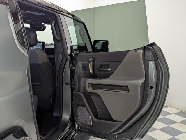 Photo of 2024 Moonshot Green Matte GMC HUMMER EV SUV