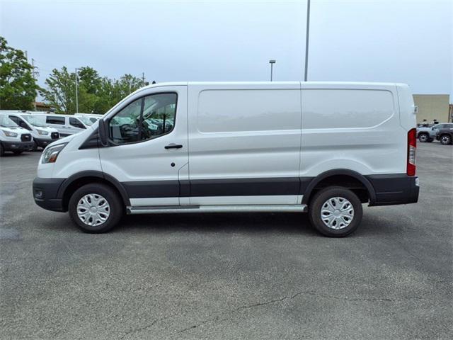 Photo of 2023 Oxford White Ford Transit-250