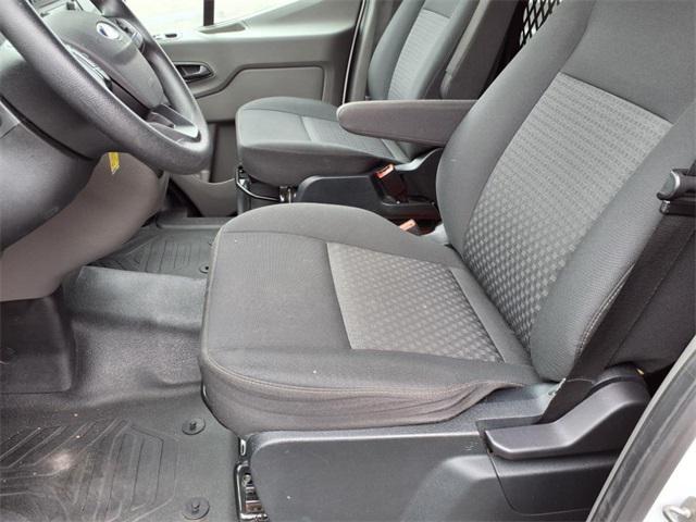 Photo of 2023 Oxford White Ford Transit-250