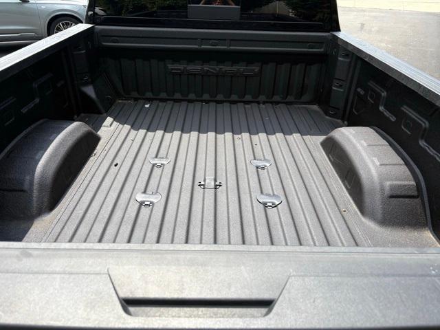Photo of 2024 Onyx Black GMC Sierra 2500
