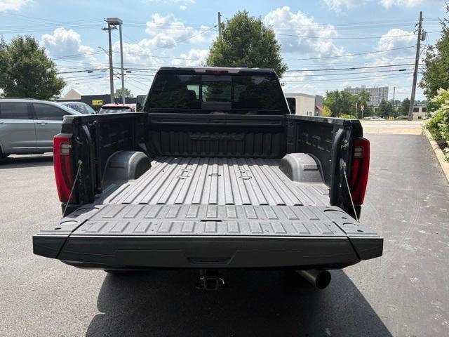 Photo of 2024 Onyx Black GMC Sierra 2500