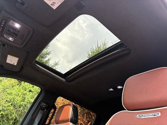 Photo of 2024 Onyx Black GMC Sierra 2500