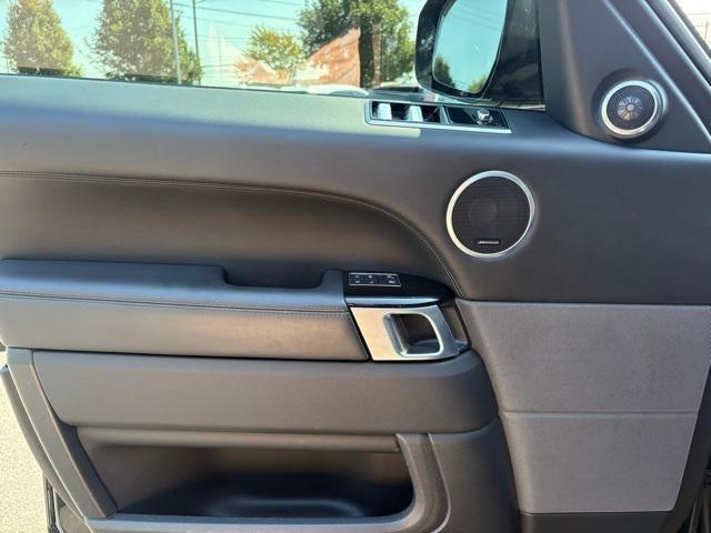 Photo of 2020 Black Land Rover Range Rover Sport
