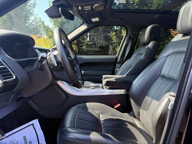 Photo of 2020 Black Land Rover Range Rover Sport