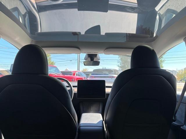 Photo of 2023 Pearl White Multi-Coat Tesla Model Y