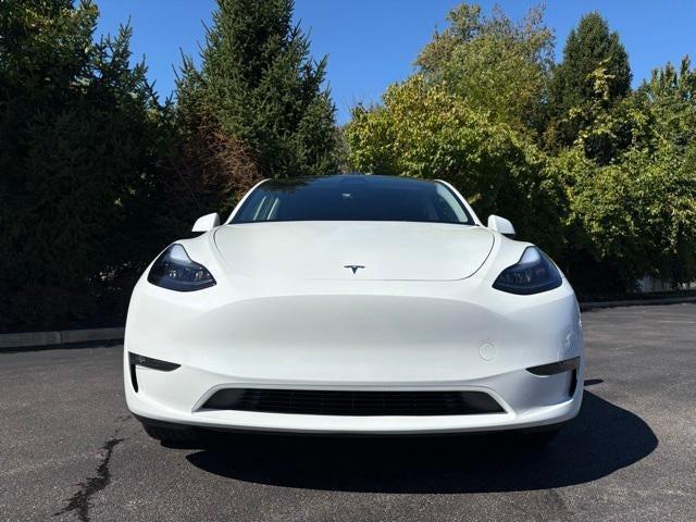 Photo of 2023 Pearl White Multi-Coat Tesla Model Y