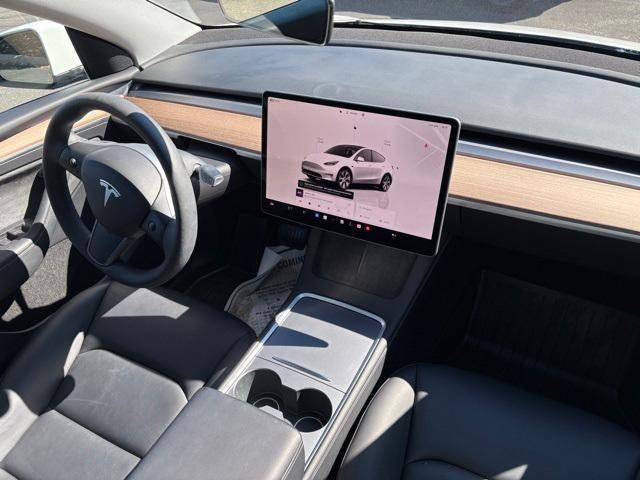 Photo of 2023 Pearl White Multi-Coat Tesla Model Y