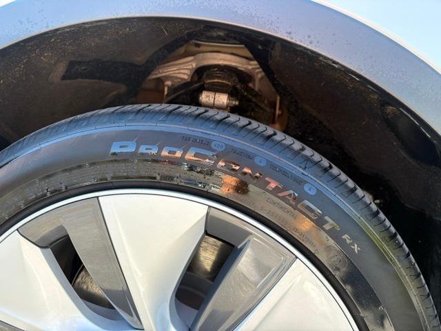 Photo of 2023 Pearl White Multi-Coat Tesla Model Y