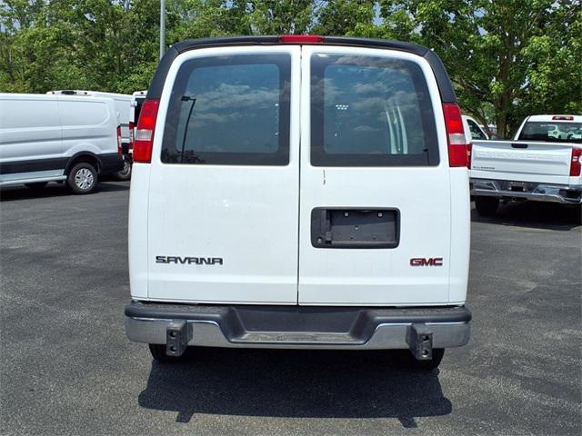 Photo of 2023 Summit White GMC Savana 2500