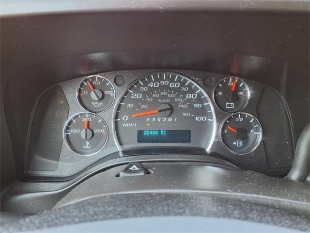 Photo of 2023 Summit White GMC Savana 2500